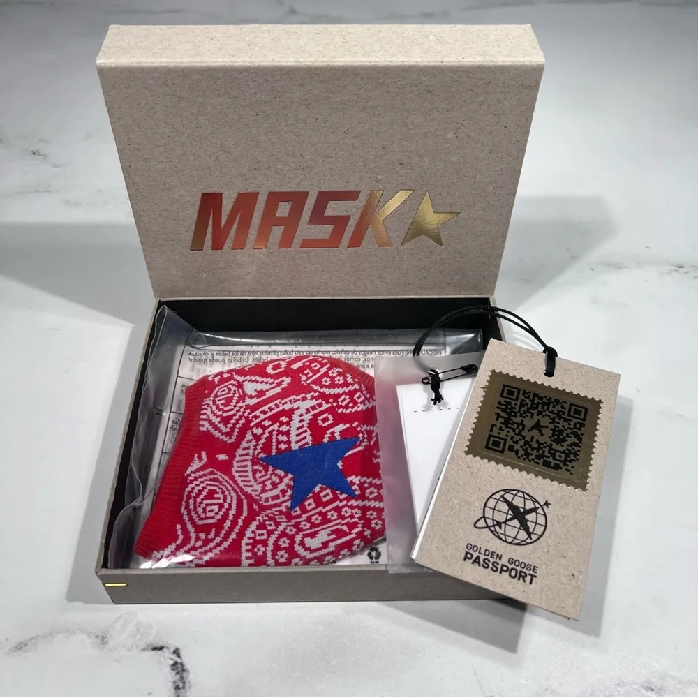 Golden Goose Star Face Mask Knitted Red Bandana Print